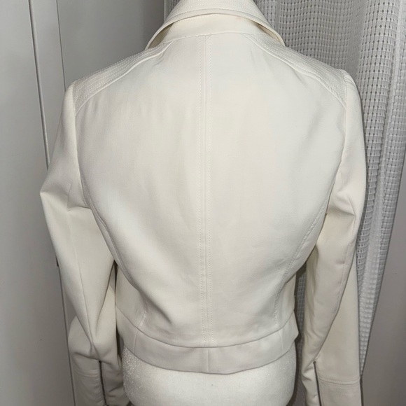 White House black market jacket - Picture 3 of 10